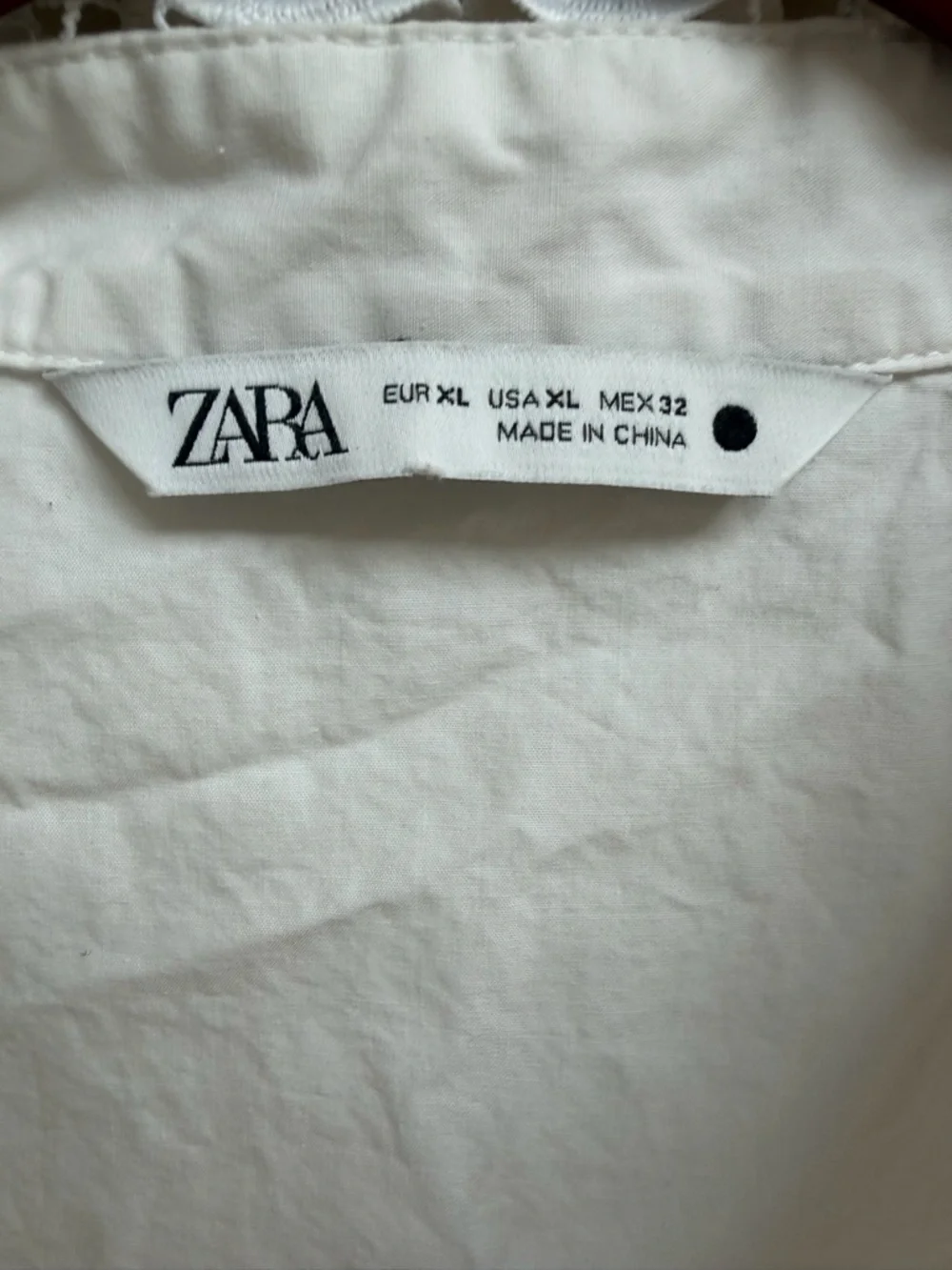 Zara White Eyelet Lace Collar Button-Up Blouse